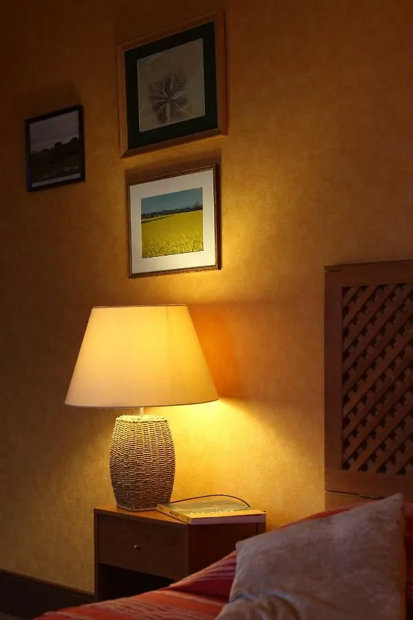 *** Nocleg ze śniadaniem Chambres D'Hotes Du Manoir De Suguensou Audierne Francja